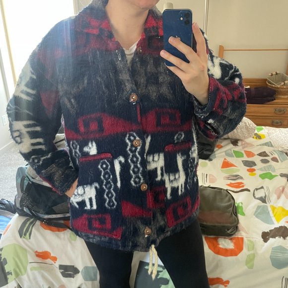 (Sold)| Oversized Aztec Print Llama Blanket jacket - Picture 12 of 12